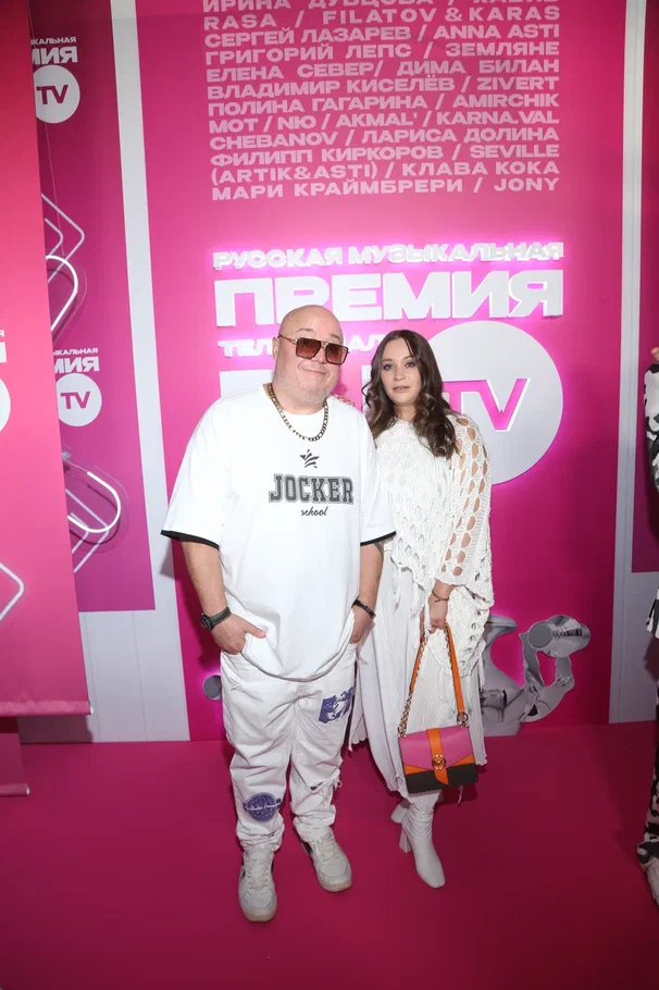 Что еще интересного было на премии RU.TV, кроме поцелуя Агаты Муцениеце и Ивана Чуйкова