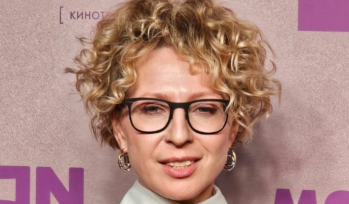 Чурикова высказалась об уместности праздников звезд в нынешнее непростое время Чурикова высказалась об уместности праздников звезд в нынешнее непростое время