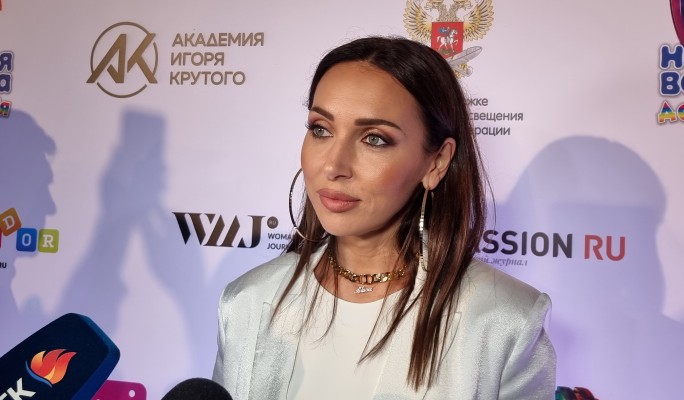 Виллы и украшения: муж предложил Алсу добра на три миллиарда за сохранение семьи Виллы и украшения: муж предложил Алсу добра на три миллиарда за сохранение семьи