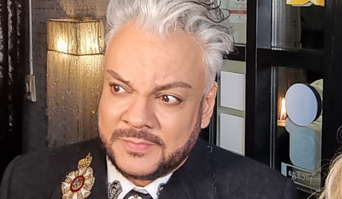 Болезнь или кризис? Что произошло с резко изменившимся Киркоровым Болезнь или кризис? Что произошло с резко изменившимся Киркоровым
