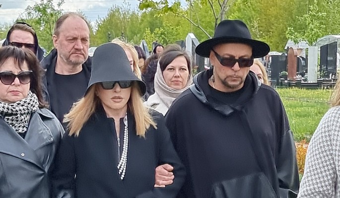 Вся колода: обнародован список поддерживающих жену иноагента Пугачеву артистов Вся колода: обнародован список поддерживающих жену иноагента Пугачеву артистов