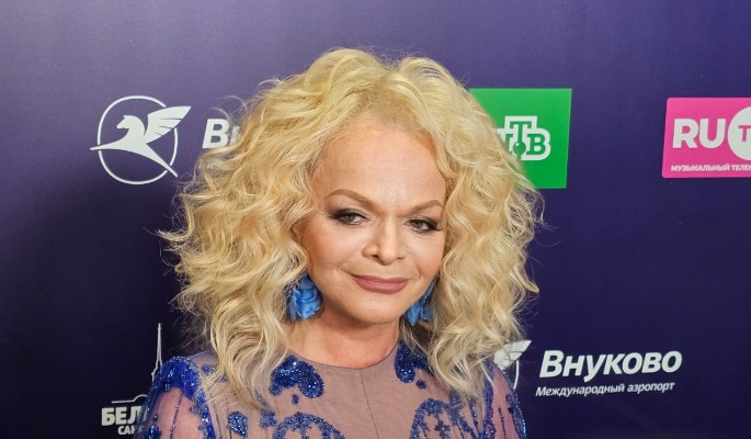 «Девушка что-то с чем-то перепутала»: Долина высказалась о похабном платье Бузовой «Девушка что-то с чем-то перепутала»: Долина высказалась о похабном платье Бузовой
