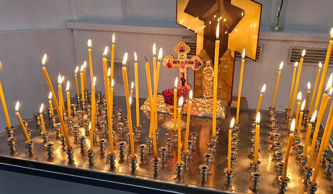 Могила рядом с Собчаком: умершего в 69 лет журналиста Гордона похоронили в Петербурге Могила рядом с Собчаком: умершего в 69 лет журналиста Гордона похоронили в Петербурге