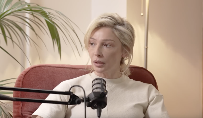 Устроившая скандальную вечеринку Настя Ивлеева попала в долговую яму Устроившая скандальную вечеринку Настя Ивлеева попала в долговую яму