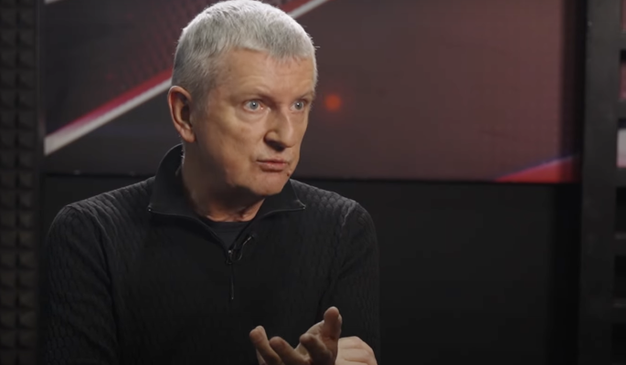 Юрий Аксюта впервые публично прокомментировал скандал с участием дочери Алсу в шоу «Голос. Дети» Юрий Аксюта впервые публично прокомментировал скандал с участием дочери Алсу в шоу «Голос. Дети»