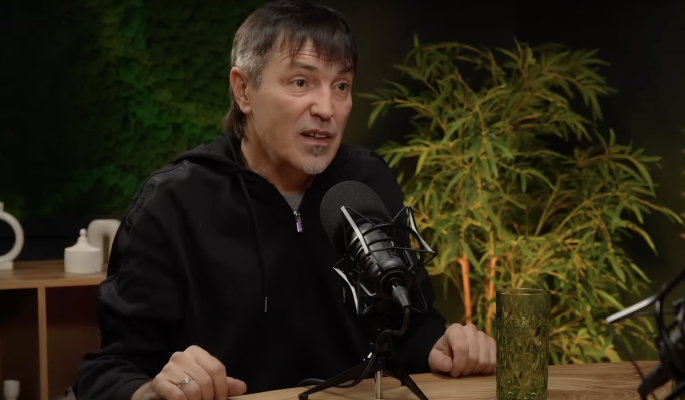 Экс-солист группы «Руки вверх» публично унизил SHAMAN Экс-солист группы «Руки вверх» публично унизил SHAMAN