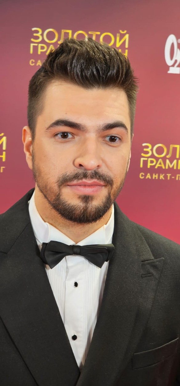 «Это монтаж!»: Вячеслав Макаров раскрыл главный секрет шоу «Один-в-один!» «Это монтаж!»: Вячеслав Макаров раскрыл главный секрет шоу «Один-в-один!»