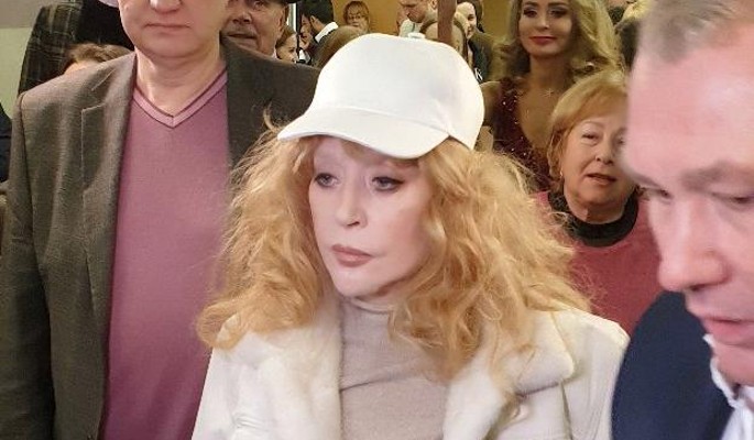 Взять на карандаш: в России фиксируют имена артистов, поздравивших с днем рождения беглую Пугачеву Взять на карандаш: в России фиксируют имена артистов, поздравивших с днем рождения беглую Пугачеву