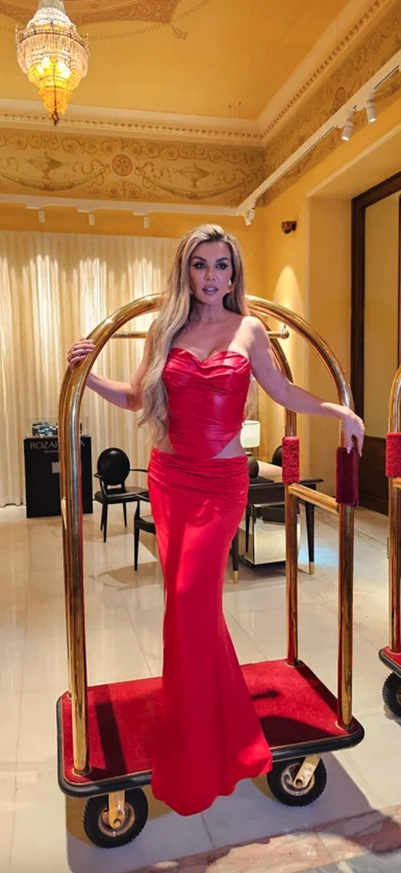 Пережившая смерть бывшего мужа Седокова сделала громкое заявление о детях Пережившая смерть бывшего мужа Седокова сделала громкое заявление о детях
