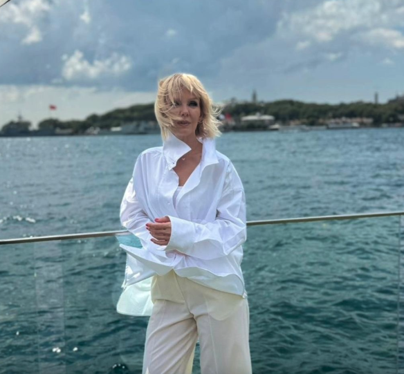 57-летняя певица Валерия празднует долгожданное пополнение в семье 57-летняя певица Валерия празднует долгожданное пополнение в семье