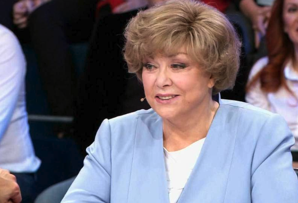 У резко сдавшей 87-летней Пьехи нашли признаки возрастной деменции У резко сдавшей 87-летней Пьехи нашли признаки возрастной деменции