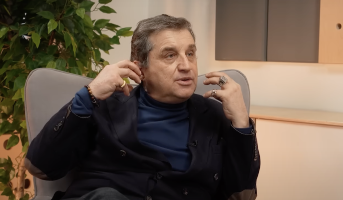 «Думаете, что он случайно выпал из окна? Нет, ребята»: Отар Кушанашвили раскрыл страшную тайну смерти Мурата Насырова «Думаете, что он случайно выпал из окна? Нет, ребята»: Отар Кушанашвили раскрыл страшную тайну смерти Мурата Насырова