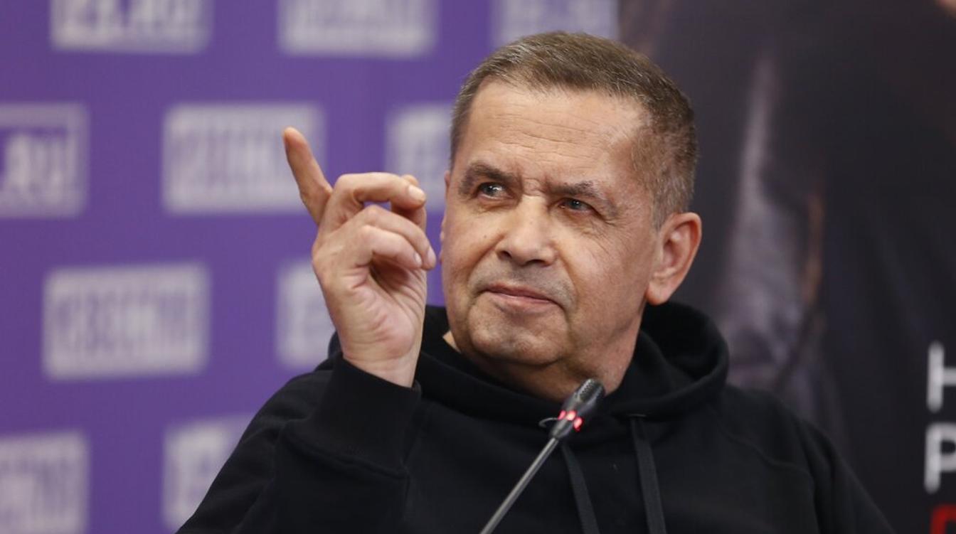 Расторгуеву стало хуже: праздничный концерт «Любэ» отменили Расторгуеву стало хуже: праздничный концерт «Любэ» отменили