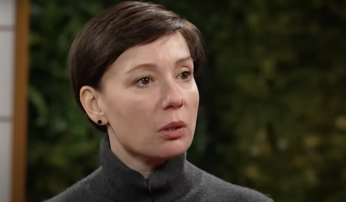 Уехавшая Чулпан Хаматова огорошила заявлением о возвращении в Россию Уехавшая Чулпан Хаматова огорошила заявлением о возвращении в Россию