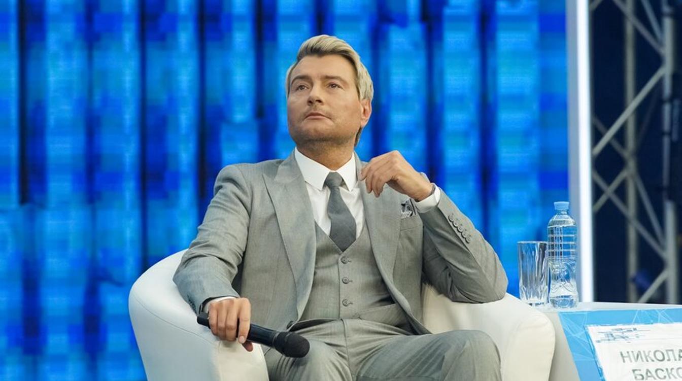 Басков осадил Соседова после требования убрать его со сцены Басков осадил Соседова после требования убрать его со сцены