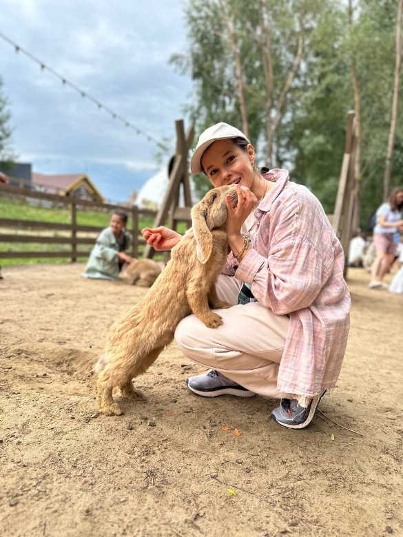 Бросила все: после 4 лет брака Екатерина Шпица сорвалась к еще одному близкому человеку Бросила все: после 4 лет брака Екатерина Шпица сорвалась к еще одному близкому человеку
